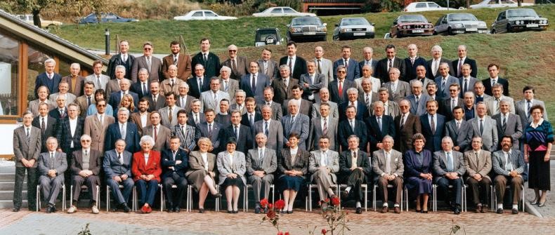 Gruppenfoto der Kreisrätinnen und Kreisräte