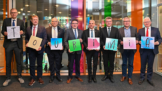Gruppenbild der Kooperationspartner