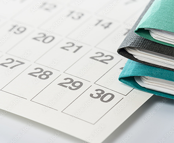 Kalenderblatt mit Dokumenten