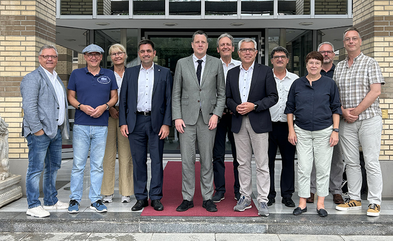 Gruppenfoto der Teilnehmer