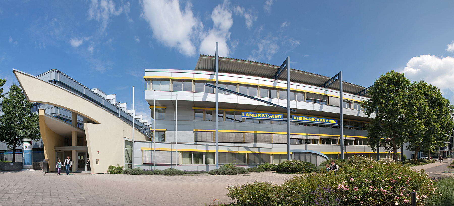 Foto vom Landratsamt-Hauptgebäude