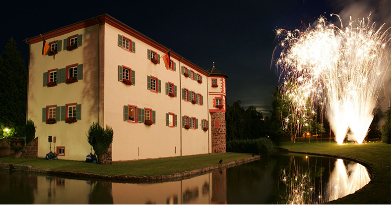 Feuerwerk vor Schloss Eichtersheim