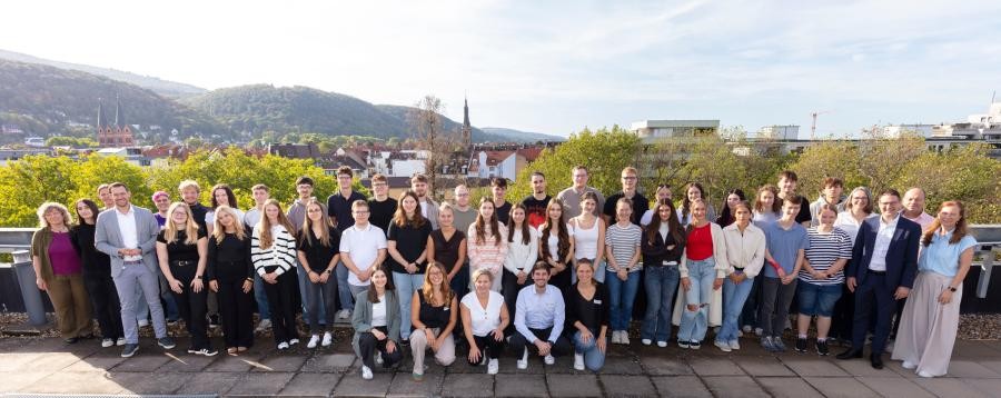 Gruppenfoto auf der Dachterrasse des Landratsamtes